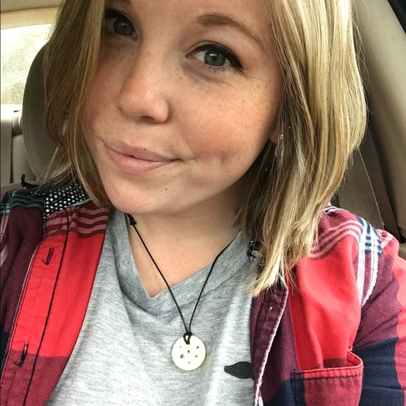 Meet your Posher, Chantelle - Picture 4 of 4